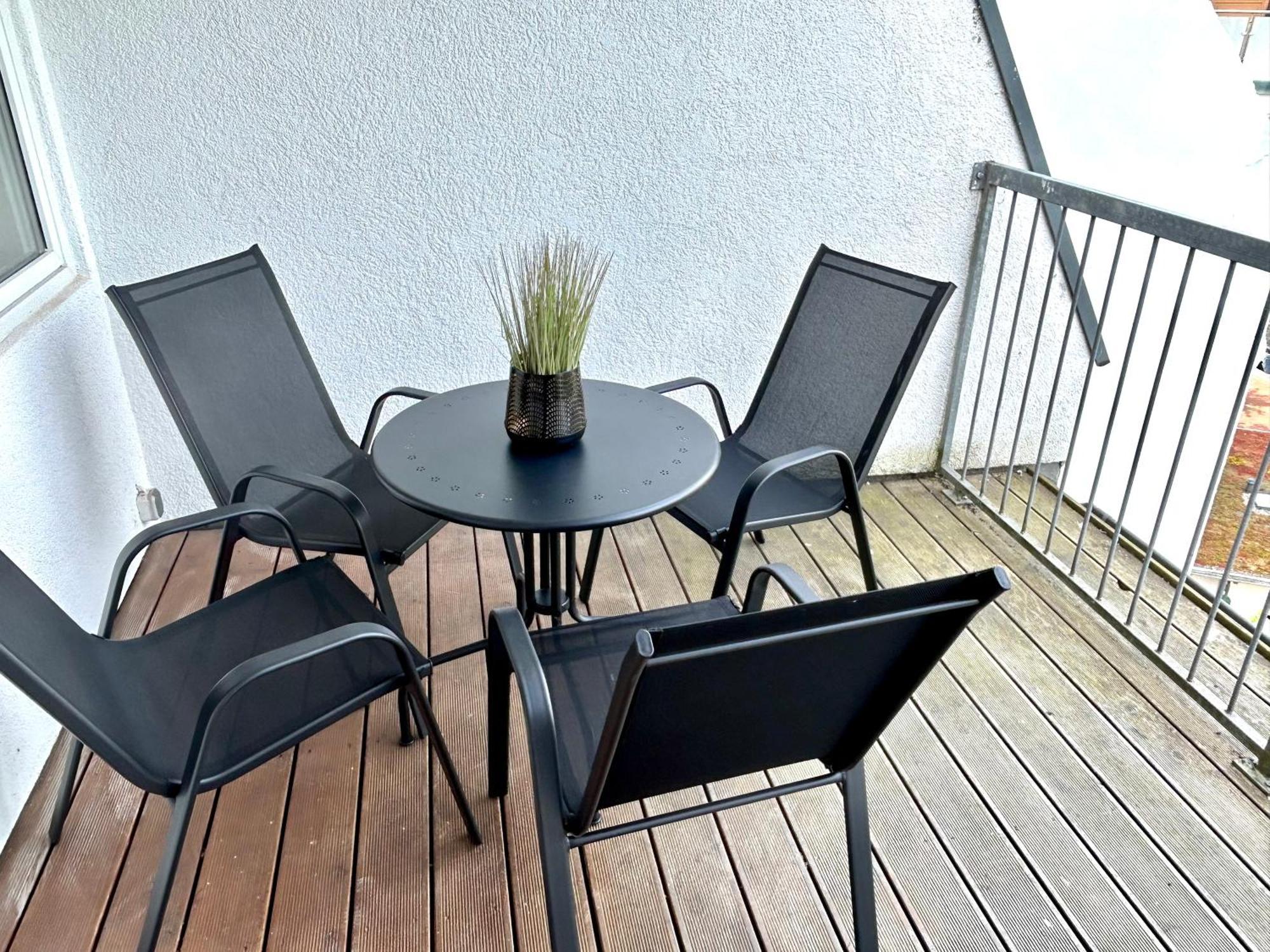 Bhv-3- Und 5-Zimmer Wohnungen Mit Terrasse, 24H Self-Check-In, Tv, Internet, Disneyplus, Waschmaschine Bremerhaven Exterior photo